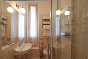 Gasthof Trevi 98 Rom